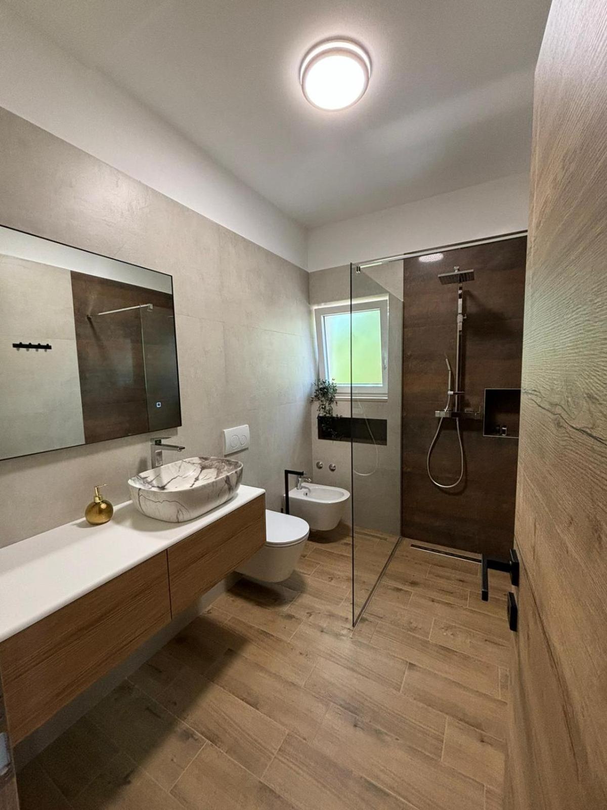 Apartment And Room Marlen Ровиньско село Экстерьер фото